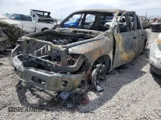 2016 Ram 1500 Laramie z VIN 1C6RR7NT9GS180058, wystawiony jako Copart lot #56667915 z przebiegiem Nie podano mil oraz Szkoda całkowita • Salvage title. Historia ofert i sprzedaży dostępna na DreamBid. Obrazek 1.