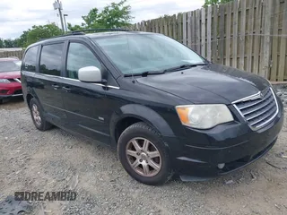 2008 Chrysler Town & Country Touring with VIN 2A8HR54P48R730548, listed as a IAAI auction lot 42252552 with 170,299 mi miles and . Bid and sale history available at DreamBid. Image 1.