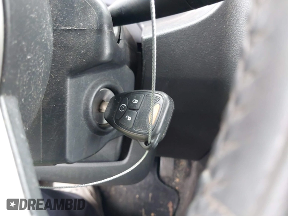2014 Jeep Patriot Limited with VIN 1C4NJRCB2ED686692, listed as a IAAI auction lot 41922510 with 137,039 mi miles and . Bid and sale history available at DreamBid. Image 11.