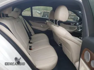 2019 Mercedes-Benz E 300 with VIN WDDZF4KB2KA600498, listed as a Copart auction lot 55762695 with 96,796 mi miles and Clean Title. Bid and sale history available at DreamBid. Image 10.