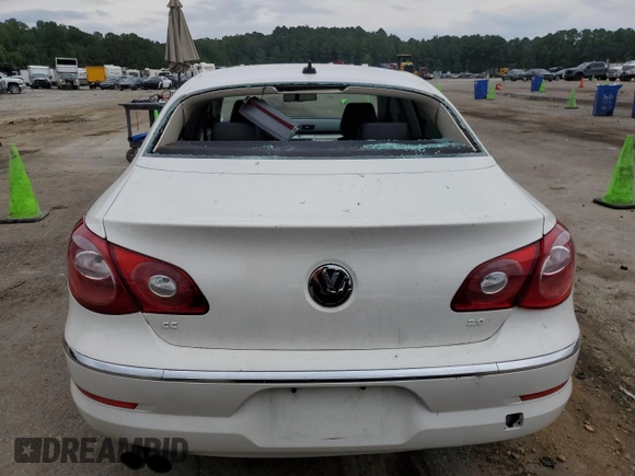 2009 Volkswagen CC Sport with VIN WVWML73C39E549439, listed as a Copart auction lot 70578094 with 123,890 mi miles and Salvage Title. Bid and sale history available at carsss.com. Image 6.
