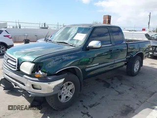 2000 Toyota Tundra SR5 with VIN 5TBRT3417YS122889, listed as a IAAI auction lot 41711107 with 288,475 mi miles and . Bid and sale history available at DreamBid. Image 2.
