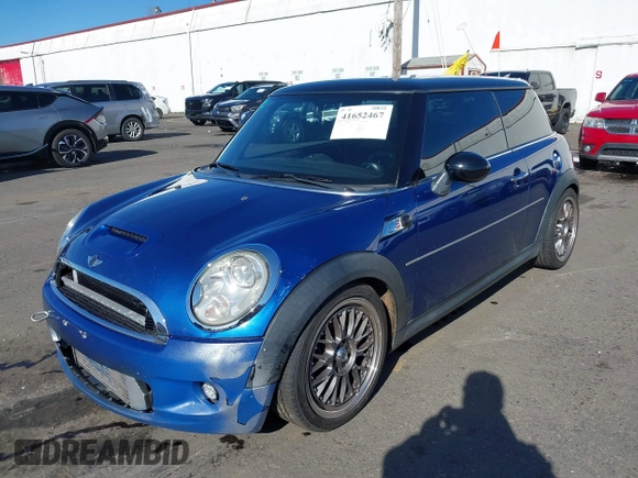 2008 MINI Hardtop S z VIN WMWMF73528TT86864, wystawiony jako IAAI lot #41652467 z przebiegiem Nie podano mil oraz . Historia ofert i sprzedaży dostępna na DreamBid. Obrazek 6.