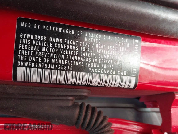 2018 Volkswagen Beetle S z VIN 3VWFD7AT5JM725878, wystawiony jako IAAI lot #41743855 z przebiegiem 108 068 mil mil oraz . Historia ofert i sprzedaży dostępna na DreamBid. Obrazek 9.
