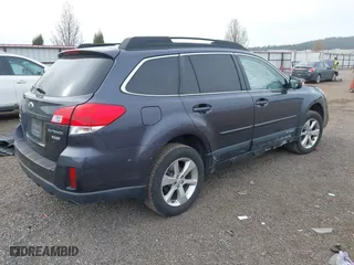 2013 Subaru Outback 2.5i Premium with VIN 4S4BRBGC6D3301186, listed as a IAAI auction lot 42014285 with 81,593 mi miles. Bid and sale history available at carsss.com. Image 4.