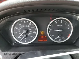 2013 BMW X6 xDrive50i z VIN 5UXFG8C5XDL591761, wystawiony jako Copart lot #54182645 z przebiegiem 117 250 mil mil oraz Szkoda całkowita • Salvage title. Historia ofert i sprzedaży dostępna na DreamBid. Obrazek 9.
