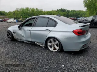 2018 BMW M3 z VIN WBS8M9C55J5K98867, wystawiony jako Copart lot #56819745 z przebiegiem 99 913 mil mil oraz Szkoda całkowita • Salvage title. Historia ofert i sprzedaży dostępna na DreamBid. Obrazek 2.