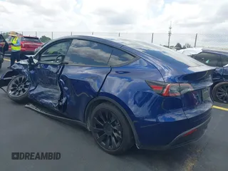 2024 Tesla Model Y с VIN 7SAYGDED8RF015882, выставлен на аукционе IAAI как лот 42202963 с пробегом 10 597 миль миль и . История ставок и продаж доступна на DreamBid. Изображение 3.