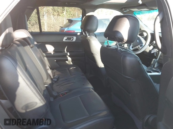 2014 Ford Explorer XLT with VIN 1FM5K7D87EGB50030, listed as a IAAI auction lot 40999068 with 110,455 mi miles and . Bid and sale history available at carsss.com. Image 8.