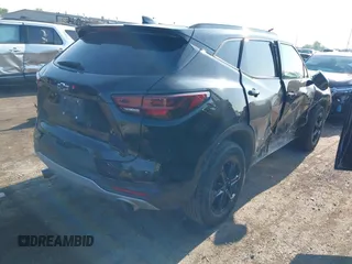 2024 Chevrolet Blazer LT z VIN 3GNKBCR42RS121720, wystawiony jako IAAI lot #42464797 z przebiegiem 34 651 mil mil oraz . Historia ofert i sprzedaży dostępna na DreamBid. Obrazek 4.