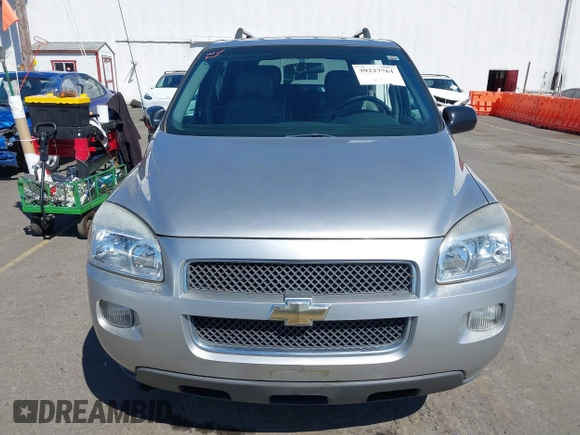 2008 Chevrolet Uplander 1LT z VIN 1GNDV33188D189856, wystawiony jako IAAI lot #39227761 z przebiegiem 114 298 mil mil oraz . Historia ofert i sprzedaży dostępna na DreamBid. Obrazek 12.