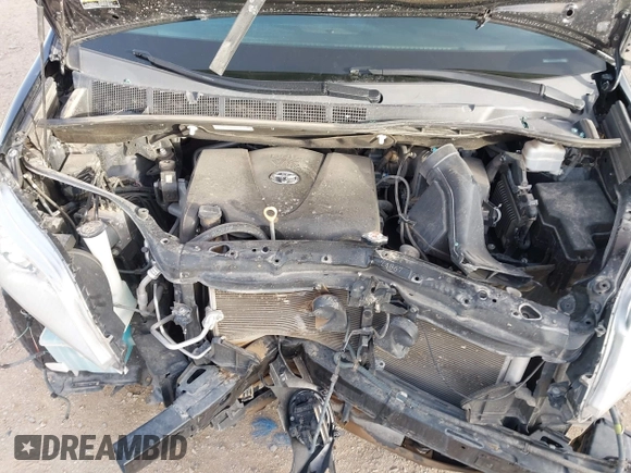 2019 Toyota Sienna XLE Auto Access Seat with VIN 5TDYZ3DCXKS986393, listed as a IAAI auction lot 41451840 with 93,424 mi miles. Bid and sale history available at carsss.com. Image 10.