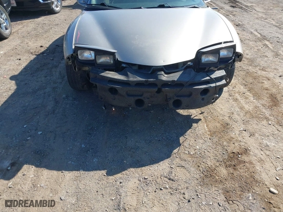 2000 Pontiac Firebird with VIN 2G2FS22K0Y2147688, listed as a IAAI auction lot 41753278 with 166,861 mi miles. Bid and sale history available at carsss.com. Image 6.