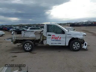 2018 Ford F-150 XL with VIN 1FTMF1CB7JKC69637, listed as a IAAI auction lot 41881356 with 1 mi miles. Bid and sale history available at carsss.com. Image 6.