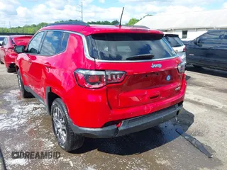 2020 Jeep Compass Latitude with VIN 3C4NJCBB2LT205894, listed as a IAAI auction lot 42284889 with 85,588 mi miles and . Bid and sale history available at DreamBid. Image 6.