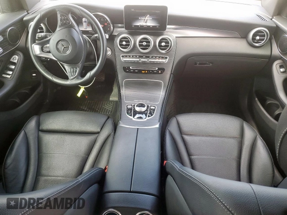 2018 Mercedes-Benz GLC 300 with VIN WDC0G4JB3JV025492, listed as a Copart auction lot 61674235 with 99,671 mi miles and Salvage title. Bid and sale history available at DreamBid. Image 8.
