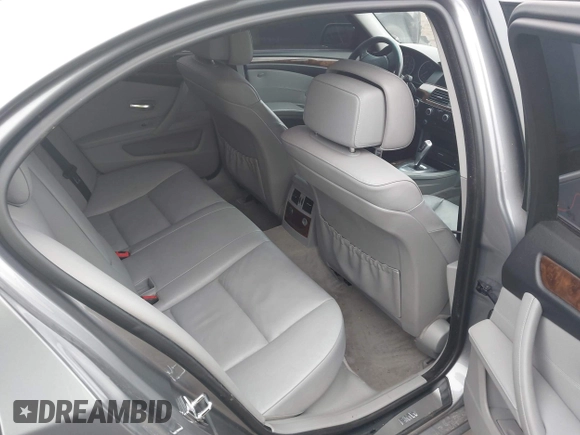 2009 BMW 5 Series 528i with VIN WBANU53549C121735, listed as a IAAI auction lot 41536727 with 157,813 mi miles and . Bid and sale history available at carsss.com. Image 8.