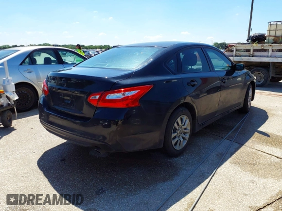 2016 Nissan Altima S z VIN 1N4AL3AP5GN332723, wystawiony jako IAAI lot #42226162 z przebiegiem 162 860 mil mil oraz . Historia ofert i sprzedaży dostępna na DreamBid. Obrazek 4.