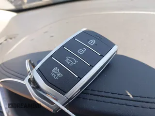 2018 Genesis G80 3.8L z VIN KMHGN4JE3JU284909, wystawiony jako IAAI lot #42188611 z przebiegiem 37 215 mil mil oraz . Historia ofert i sprzedaży dostępna na DreamBid. Obrazek 11.