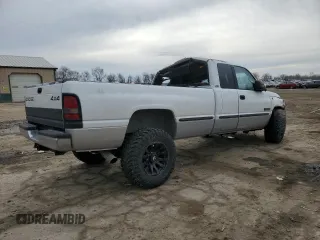 1998 Dodge 2500 with VIN 1B7KF2369WJ237365, listed as a Copart auction lot 46075325 with 139,724 mi miles and Salvage Title. Bid and sale history available at DreamBid. Image 3.