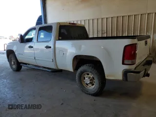 2009 GMC Sierra 1500 with VIN 1GTHC53K09F123683, listed as a Copart auction lot 86212884 with 341,816 mi miles and Salvage Title. Bid and sale history available at DreamBid. Image 2.