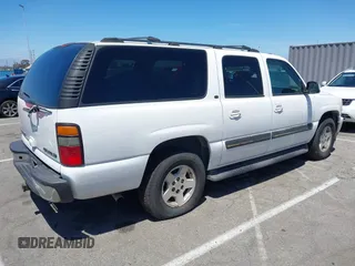 2005 Chevrolet Suburban LS with VIN 1GNEC16Z75J206837, listed as a IAAI auction lot 42826024 with 219,805 mi miles and . Bid and sale history available at DreamBid. Image 4.