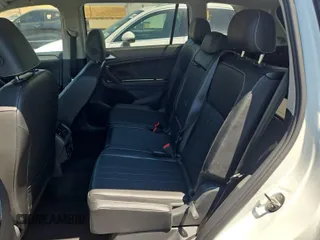 2024 Volkswagen Tiguan SE z VIN 3VV3B7AX3RM105123, wystawiony jako IAAI lot #42796460 z przebiegiem 36 543 mil mil oraz . Historia ofert i sprzedaży dostępna na DreamBid. Obrazek 45.
