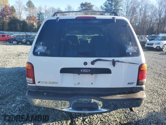 2000 Ford Explorer XLT z VIN 1FMZU63E8YZB36532, wystawiony jako Copart lot #81192434 z przebiegiem 275 115 mil mil oraz Szkoda całkowita • Salvage title. Historia ofert i sprzedaży dostępna na DreamBid. Obrazek 6.