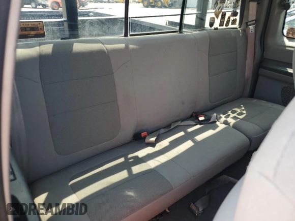 2006 Ford F-250 XL with VIN 1FTSX21556ED55204, listed as a Copart auction lot 62774135 with 266,214 mi miles and Clean title. Bid and sale history available at DreamBid. Image 10.
