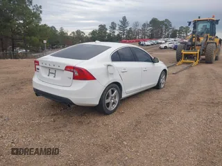 2012 Volvo S60 T5 с VIN YV1622FS6C2133602, выставлен на аукционе IAAI как лот 41041674 с пробегом 189 681 миль миль и . История ставок и продаж доступна на DreamBid. Изображение 4.