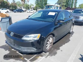 2012 Volkswagen Jetta SE с VIN 3VWDP7AJ2CM360172, выставлен на аукционе IAAI как лот 42286893 с пробегом 122 821 миль миль и . История ставок и продаж доступна на DreamBid. Изображение 6.