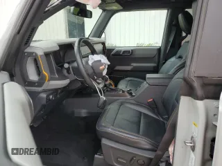 2022 Ford Bronco с VIN 1FMEE5DP4NLB58208, выставлен на аукционе Copart как лот 56726435 с пробегом 37 573 миль миль и Чистый • Clean title. История ставок и продаж доступна на DreamBid. Изображение 7.