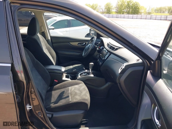 2015 Nissan Rogue S with VIN 5N1AT2MT9FC788825, listed as a IAAI auction lot 41900531 with 101,090 mi miles. Bid and sale history available at carsss.com. Image 5.