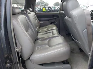 2003 Chevrolet Suburban LS with VIN 3GNEC16TX3G243519, listed as a IAAI auction lot 42451637 with 133,806 mi miles and . Bid and sale history available at DreamBid. Image 8.