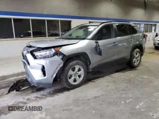 2019 Toyota RAV4 XLE with VIN 2T3P1RFV4KW042785, listed as a Copart auction lot 53110825 with 70,533 mi miles and Salvage Title. Bid and sale history available at DreamBid. Image 1.
