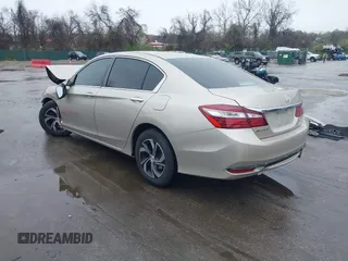 2017 Honda Accord LX with VIN 1HGCR2F36HA189924, listed as a IAAI auction lot 41956124 with 58,117 mi miles. Bid and sale history available at carsss.com. Image 3.