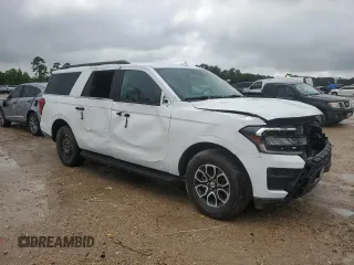 2024 Ford Expedition Max XLT with VIN 1FMJK1H8XREB02917, listed as a Copart auction lot 51924285 with 2,632 mi miles and Salvage Title. Bid and sale history available at DreamBid. Image 4.
