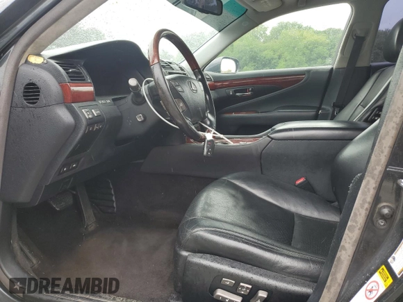 2007 Lexus LS 460 L z VIN JTHGL46F175016938, wystawiony jako Copart lot #56561085 z przebiegiem Nie podano mil oraz Tytuł czysty. Historia ofert i sprzedaży dostępna na DreamBid. Obrazek 7.