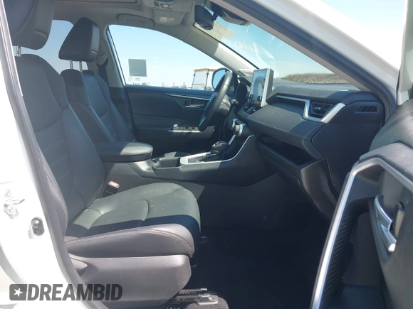 2022 Toyota RAV4 XLE Premium с VIN 2T3A1RFV5NW254749, выставлен на аукционе IAAI как лот 42458461 с пробегом 46 971 миль миль и . История ставок и продаж доступна на DreamBid. Изображение 5.