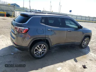 2017 Jeep Compass Latitude with VIN 3C4NJCBB8HT653337, listed as a Copart auction lot 52297435 with 116,693 mi miles and Non repairable. Bid and sale history available at DreamBid. Image 3.