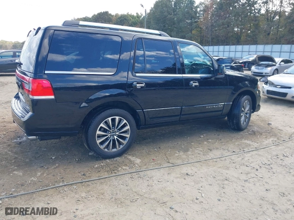 2016 Lincoln Navigator Select with VIN 5LMJJ2HT3GEL00651, listed as a IAAI auction lot 40644126 with 127,821 mi miles. Bid and sale history available at carsss.com. Image 4.