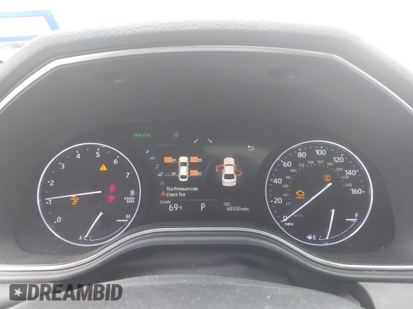 2019 Toyota Avalon XLE with VIN 4T1BZ1FB9KU028903, listed as a IAAI auction lot 41743931 with 68,550 mi miles and . Bid and sale history available at DreamBid. Image 7.