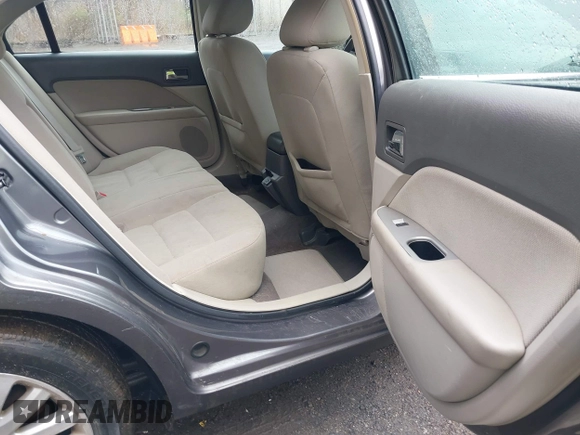 2012 Ford Fusion Hybrid with VIN 3FADP0L34CR215667, listed as a IAAI auction lot 41957936 with 158,914 mi miles and . Bid and sale history available at DreamBid. Image 8.