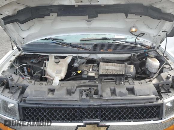 2018 Chevrolet Express Passenger LT with VIN 1GAZGPFG3J1245055, listed as a Copart auction lot 87807965 with 106,634 mi miles and Salvage title. Bid and sale history available at DreamBid. Image 12.