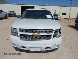2012 Chevrolet Tahoe LTZ с VIN 1GNSCCE00CR274932, выставлен на аукционе IAAI как лот 41748535 с пробегом 180 838 миль миль и . История ставок и продаж доступна на DreamBid. Изображение 11.