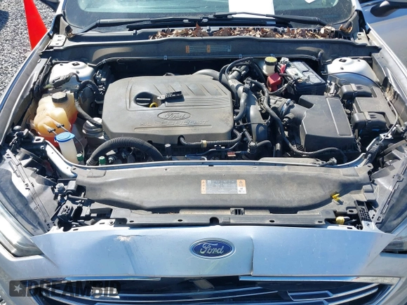 2017 Ford Fusion SE with VIN 3FA6P0HD6HR253807, listed as a IAAI auction lot 41679492 with 146,023 mi miles. Bid and sale history available at carsss.com. Image 10.