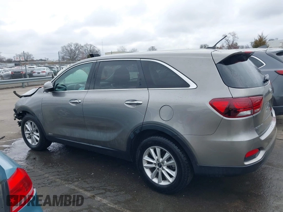 2019 Kia Sorento S V6 with VIN 5XYPGDA53KG482987, listed as a IAAI auction lot 41519965 with 95,708 mi miles. Bid and sale history available at carsss.com. Image 15.