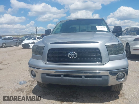 2008 Toyota Tundra z VIN 5TFRV54158X060478, wystawiony jako IAAI lot #42246179 z przebiegiem 21 584 mil mil oraz . Historia ofert i sprzedaży dostępna na DreamBid. Obrazek 12.