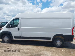 2024 Ram ProMaster Cargo Tradesman with VIN 3C6LRVDG0RE132209, listed as a IAAI auction lot 42216086 with 21,442 mi miles and . Bid and sale history available at DreamBid. Image 14.