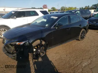 2021 Mazda 3 2.5 Turbo with VIN 3MZBPBAY1MM250450, listed as a Copart auction lot 68463304 with 11,594 mi miles and Salvage Title. Bid and sale history available at DreamBid. Image 1.